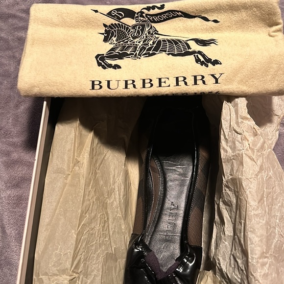 Burberry Nova Ballet Flats - Picture 10 of 11